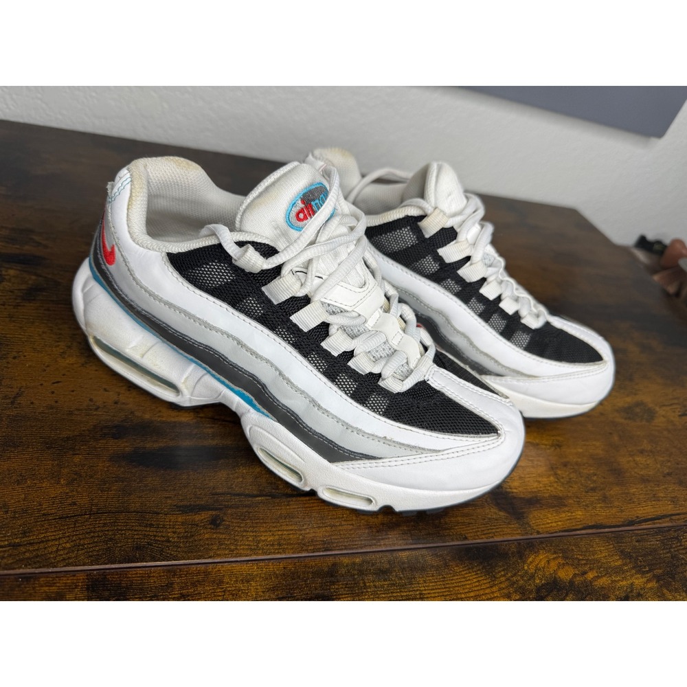 Nike Air Max 95 White Black Blue Red CJ3906-102 Mens 6.5Y/Womens 8